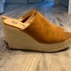 Wedge sandals- worn twice!